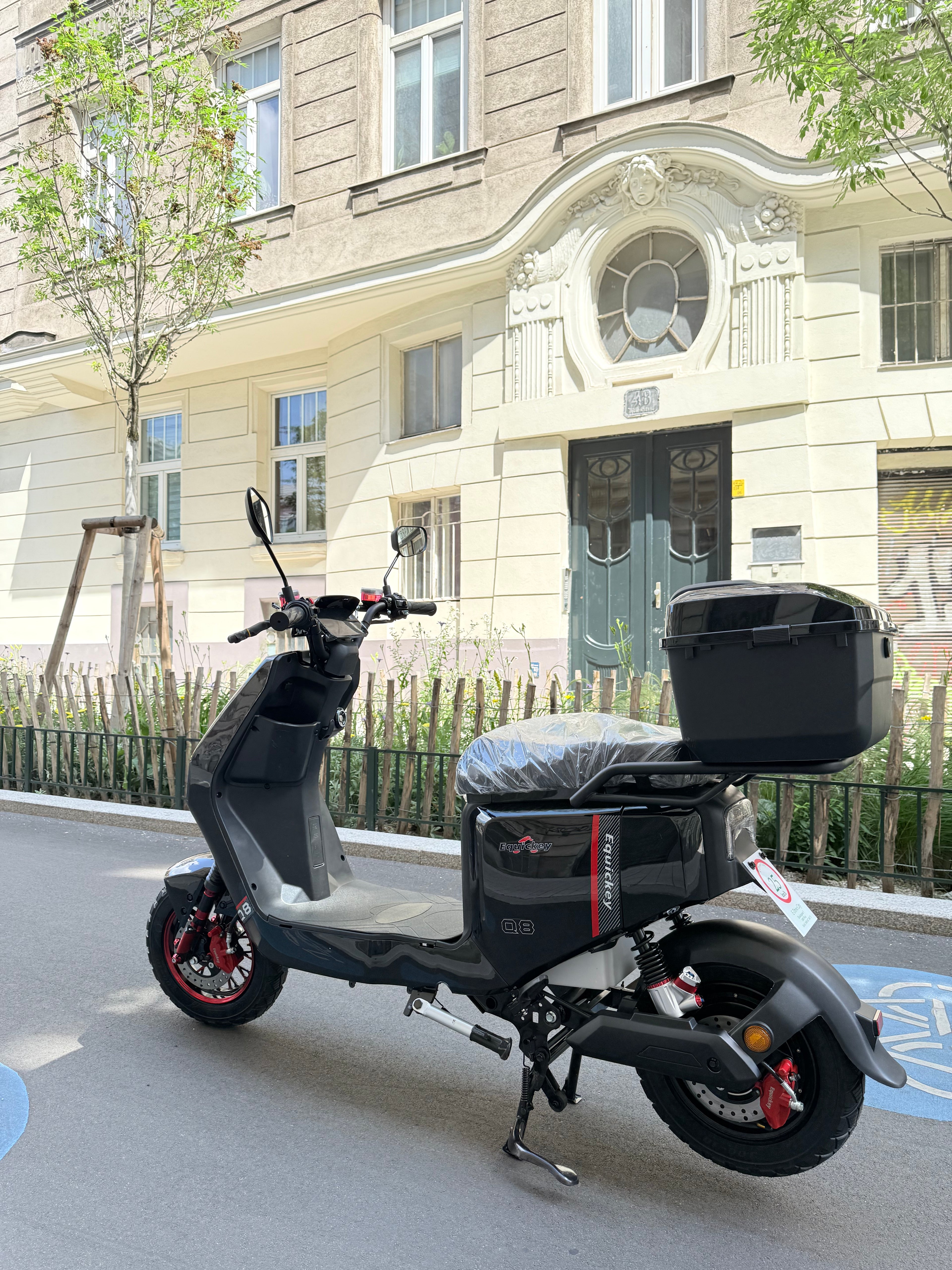 Equickey Q8 PRO E-Moped 25 kmh