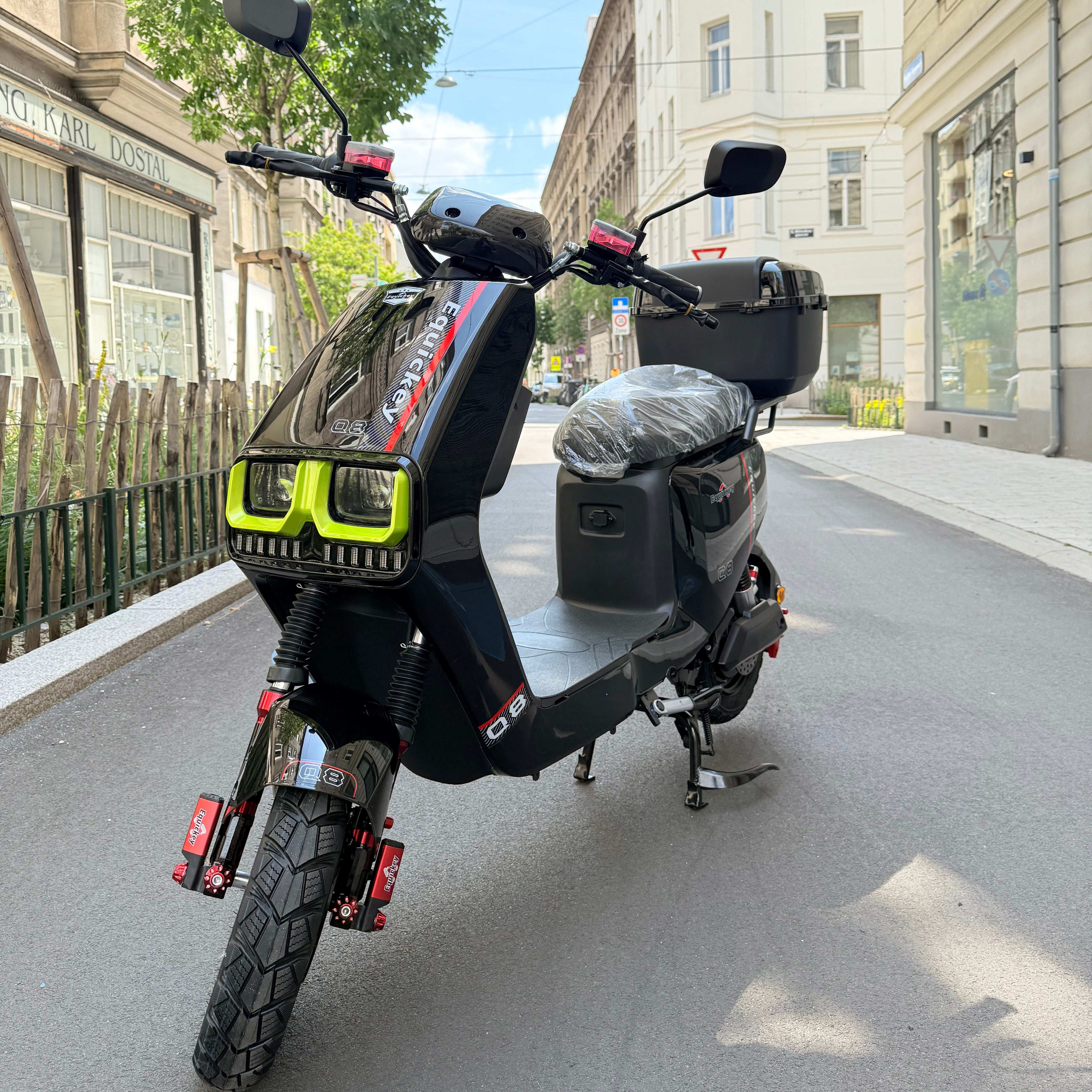Equickey Q8 PRO E-Moped 25 kmh