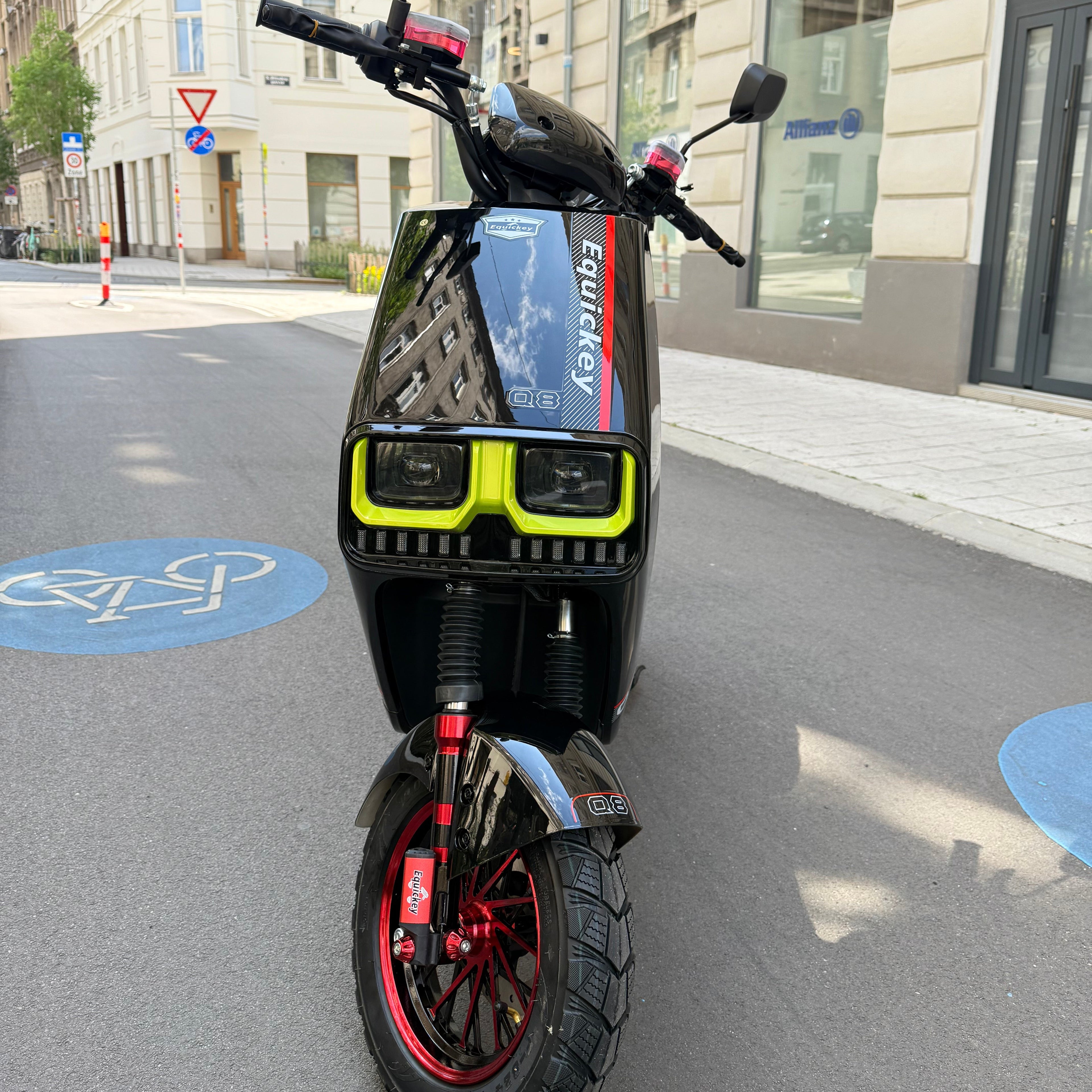 Equickey Q8 PRO E-Moped 25 kmh